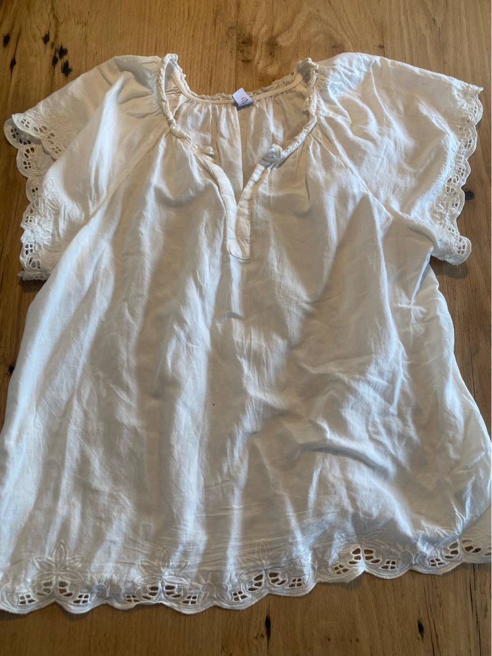 Old Navy Cream Eyelet Peasant Blouse